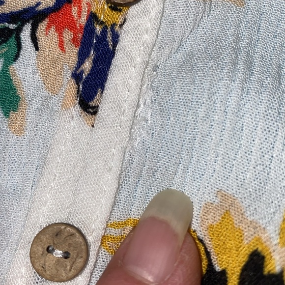 AMBIANCE gauzy floral adjustable spaghetti strap high low flowy tank top size L - Picture 8 of 9